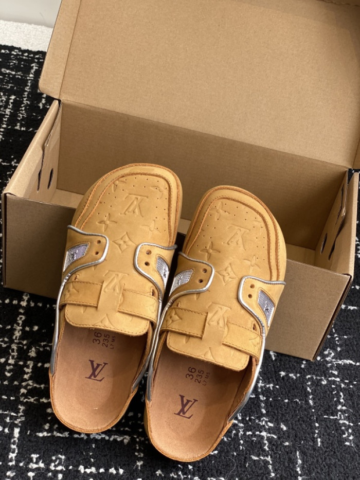 L0VT SANDAL