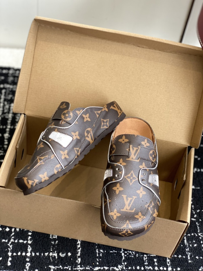 L0VT SANDAL