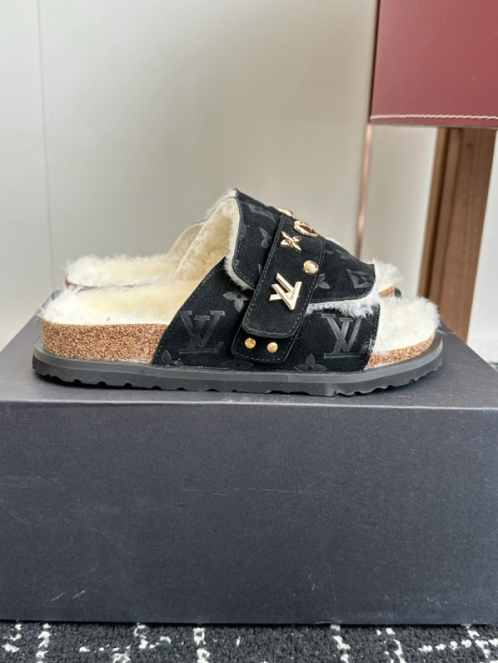 L0VT SANDAL