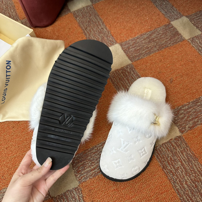 L0VT SANDAL