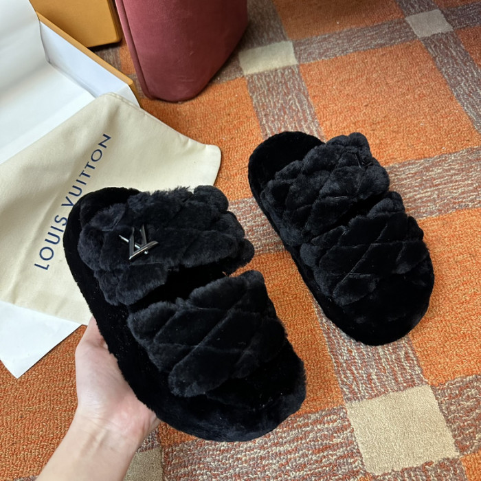 L0VT SANDAL