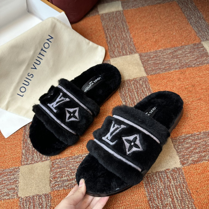 L0VT SANDAL