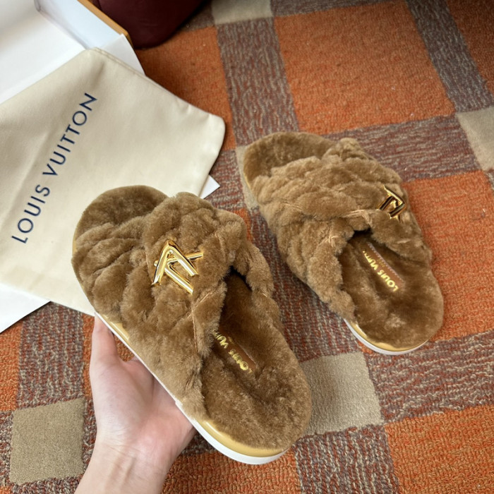 L0VT SANDAL