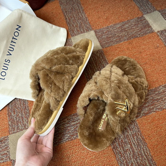 L0VT SANDAL