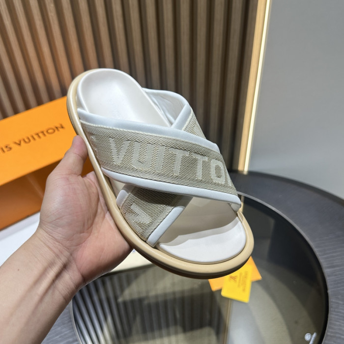 L0VT SANDAL