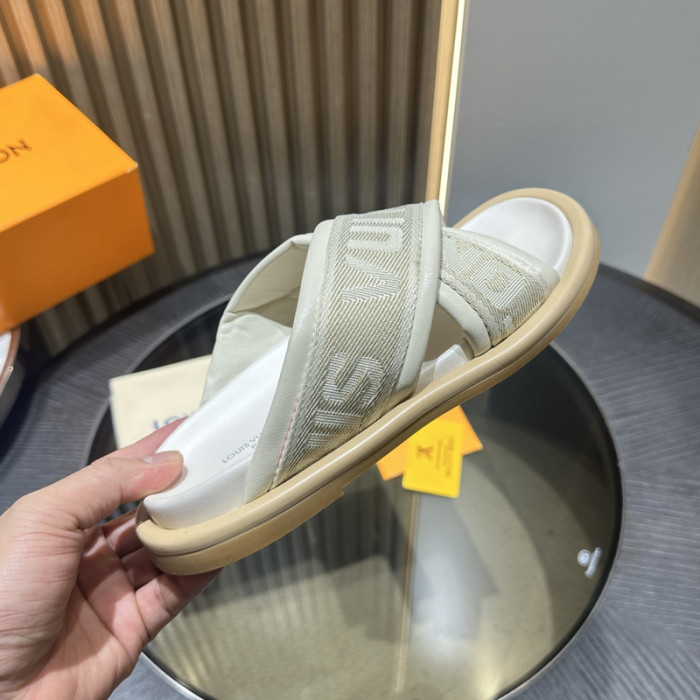 L0VT SANDAL