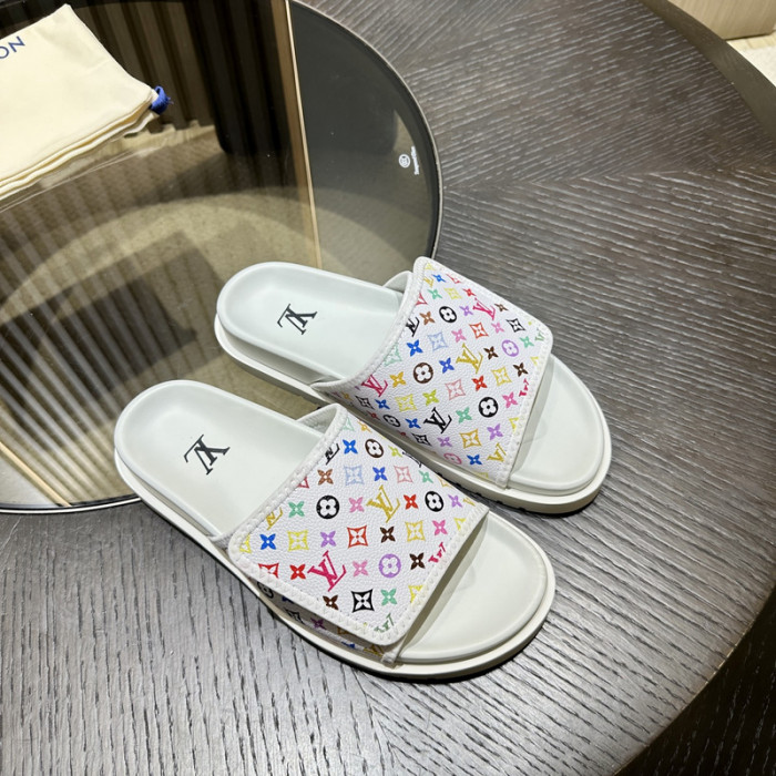 L0VT SANDAL