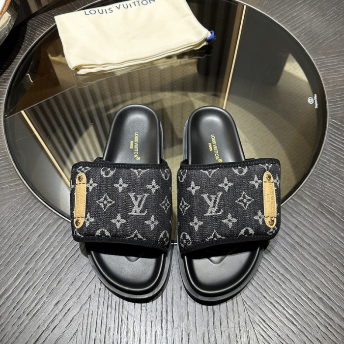 L0VT SANDAL