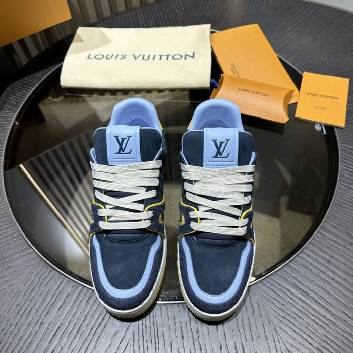 L0VT SNEAKER