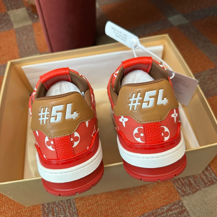 L0VT SNEAKER