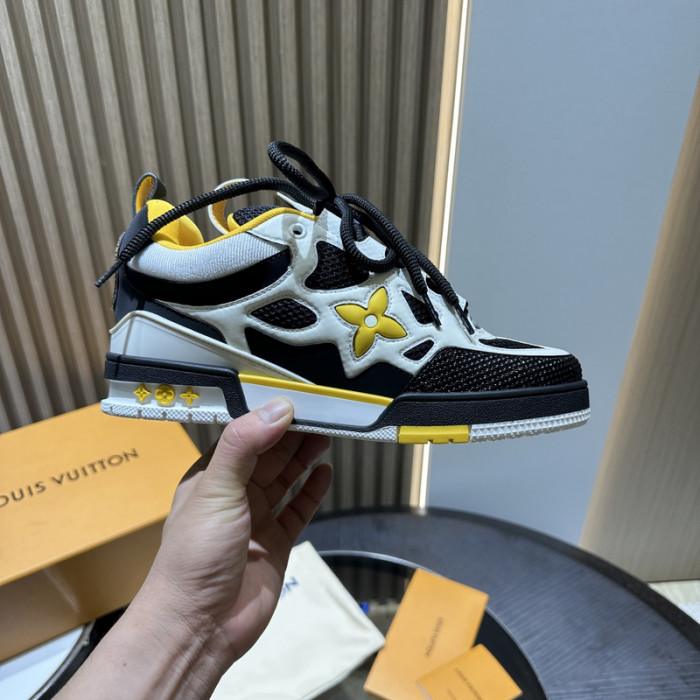 L0VT SNEAKER
