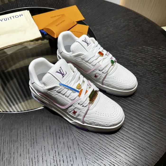L0VT SNEAKER