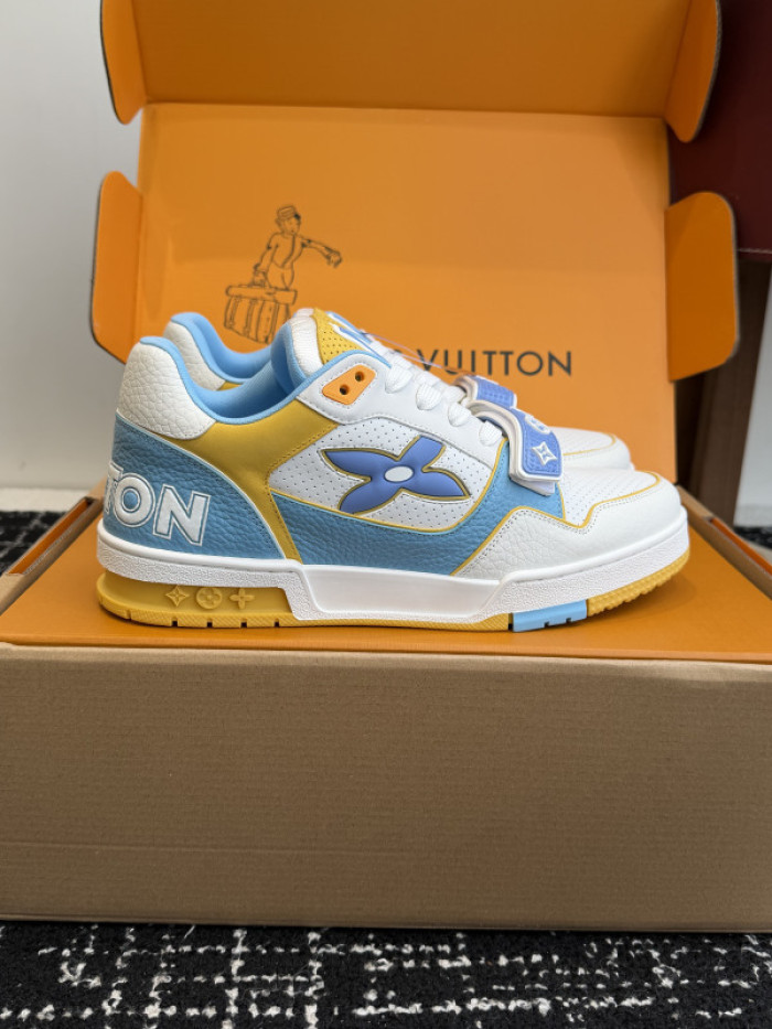 L0VT SNEAKER