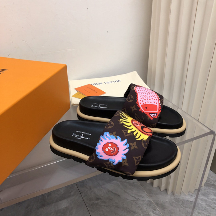 L0VT SANDAL