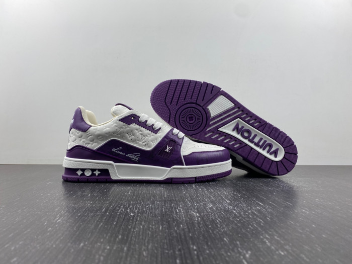 L0VT SNEAKER