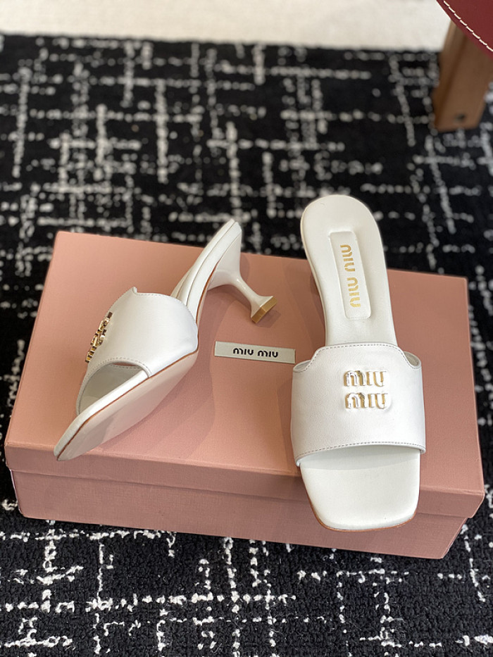M1U SANDAL