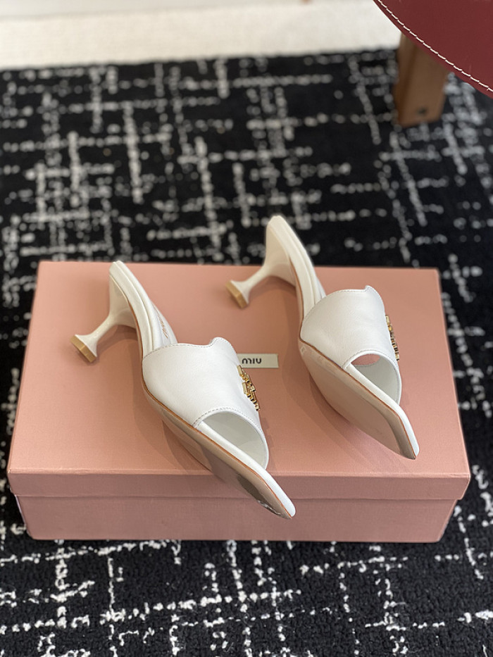 M1U SANDAL