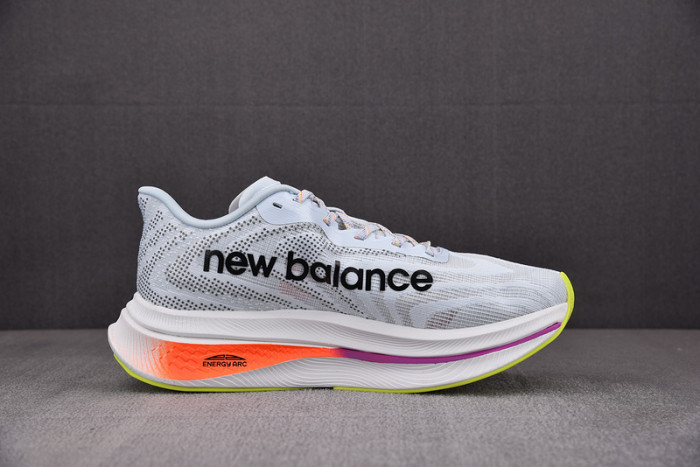 NEW BALAN& SNEKAER