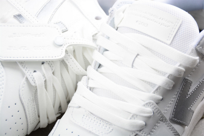OFW SNEAKER