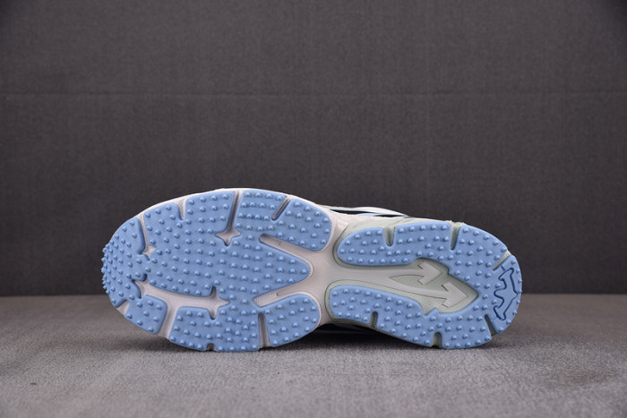 OFW SNEAKER