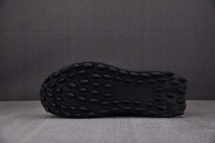 OFW SNEAKER