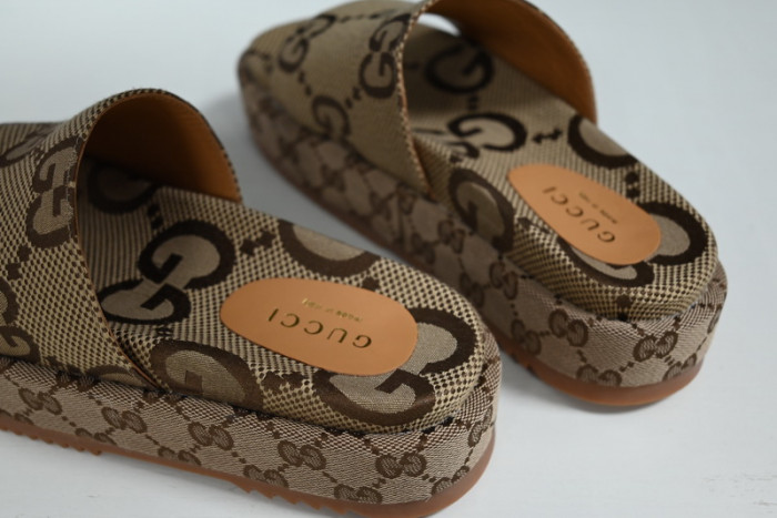 GUI SANDAL